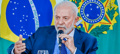 Lula promete isenção de IR para salários de R$ 5 mil até 2026