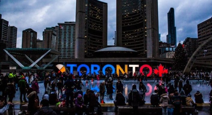 Intercâmbio: Canadá escolhido como favorito dos brasileiros. Imagem do Centro de Toronto.