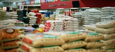 Governo subsidia arroz importado: "pacote de 5 kg não passará de R$ 20"